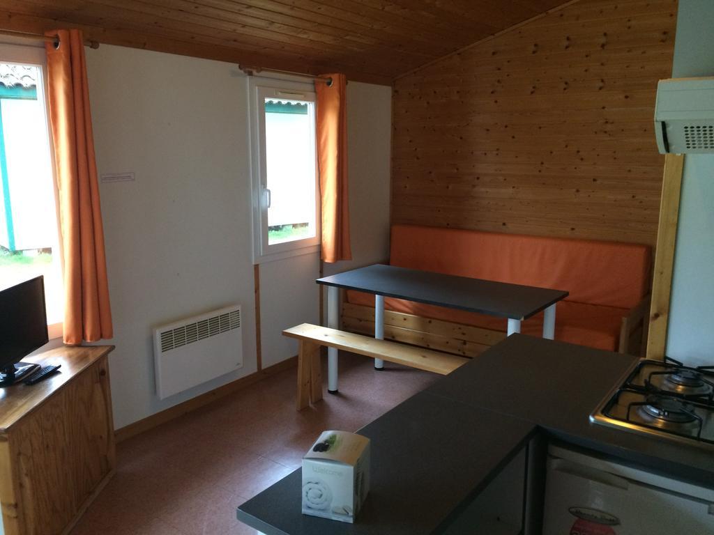Camping Les Lupins Seppois-le-Bas Esterno foto